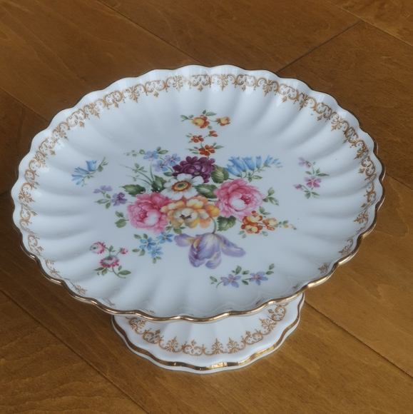 Vintage Crown Staffordshire Fine Bone China Floral Pedestal 8.5" Cake Plate - Picture 2 of 8